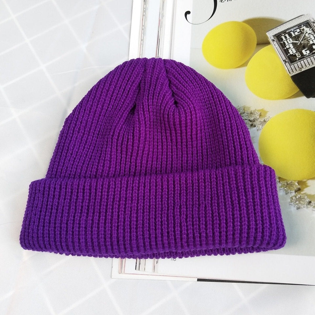 Autumn and winter short knitted hat